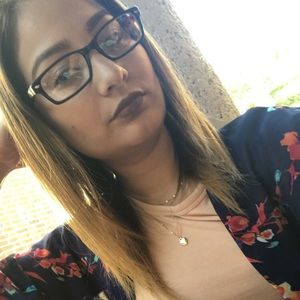 Meet your Posher, Jazmin